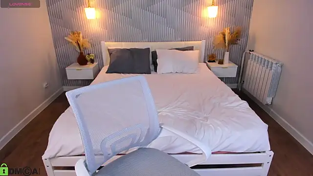 Ella-Ley's Live XXX Chat