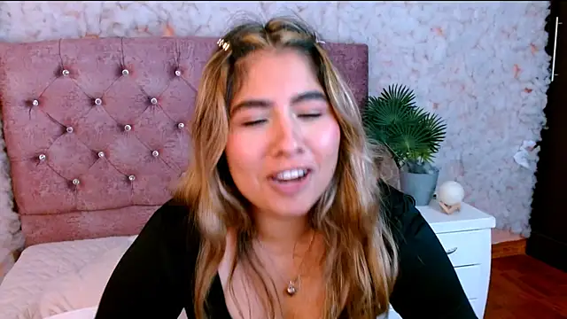 XXX chat uživo modela Sofiazaf_