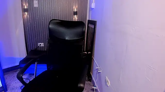 Chat XXX en directo de CharlotteKing8