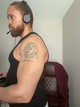 Fathero1time Show in webcam