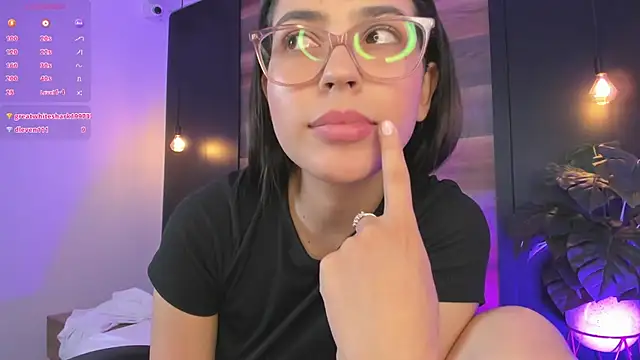 desireee_'s Live XXX Chat