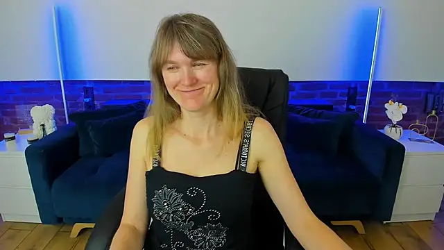 Anabell_xxx 现场XXX聊天