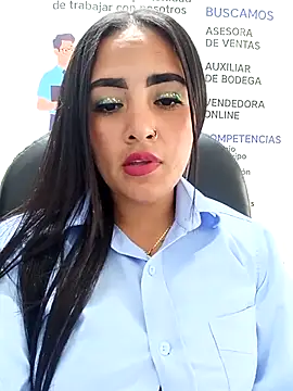 Czat XXX na żywo – MAYE__13