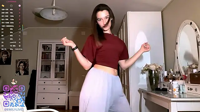 عرض كام DarlineBrustera