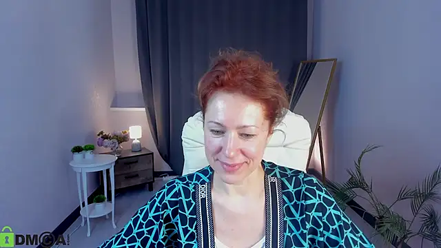 LeticiaRomano élő XXX-chatje