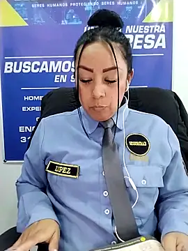 CRISTAL__11's Live XXX Chat