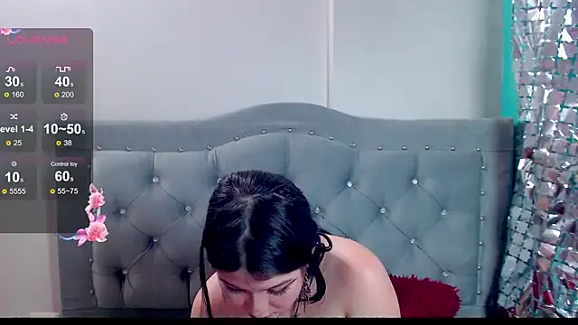 Ginebra_Sensual's Live XXX Chat