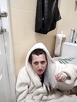 Iren 现场XXX聊天