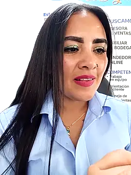 Chat XXX en directo de MAYE__13