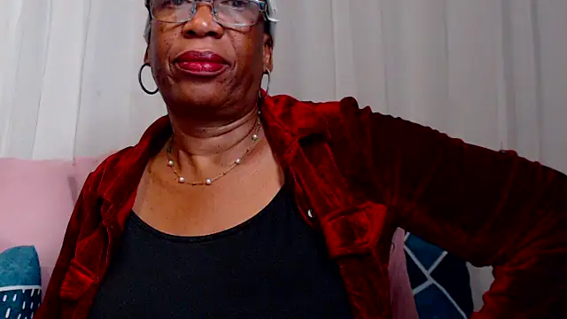 Freakyassnwildx 网络视讯表演