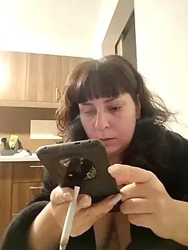 EmmaKrosss' Live XXX Chat