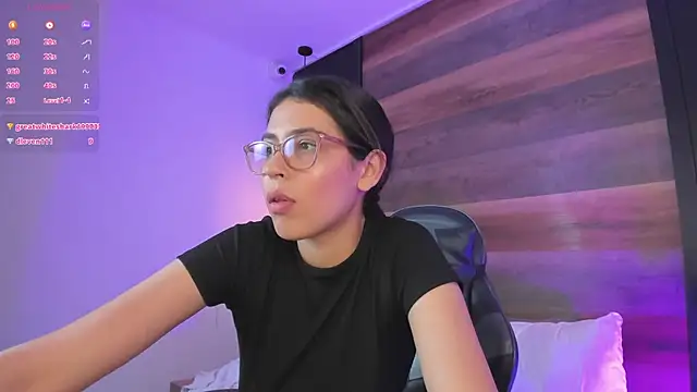 XXX chat uživo modela desireee_