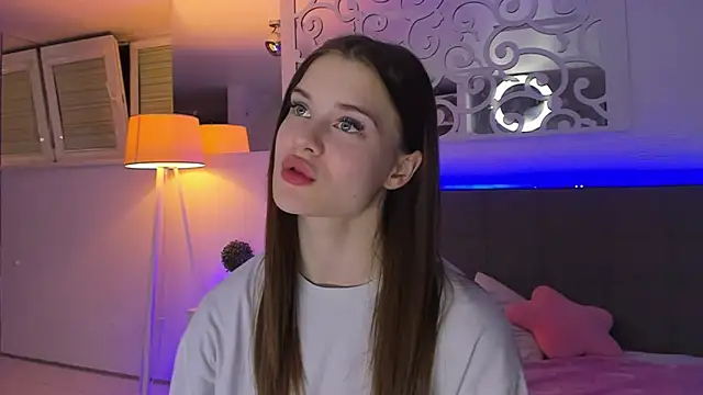 XXX chat uživo modela LuisaClover