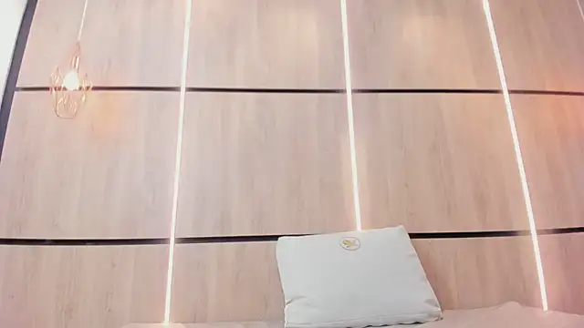 ikia_lopez_'s Live XXX Chat