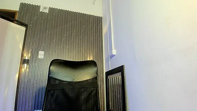 Chat XXX en directo de CharlotteKing8