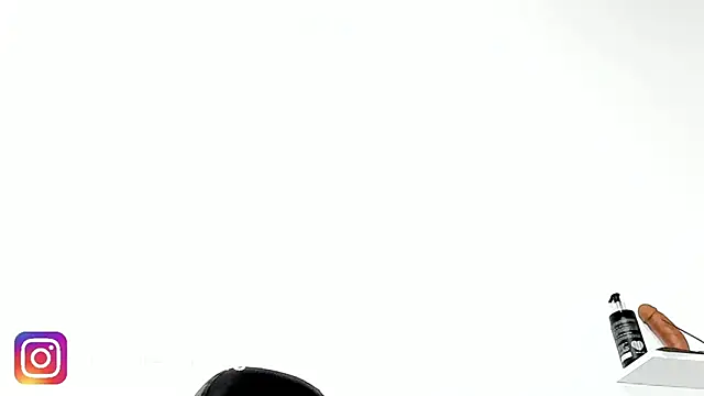 Kloe-squirts Live XXX-chat