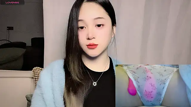 woaiqinqin live XXX chat