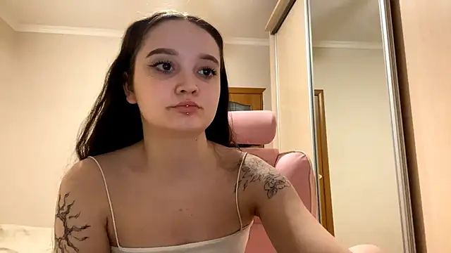 TrulaPhay webcam show