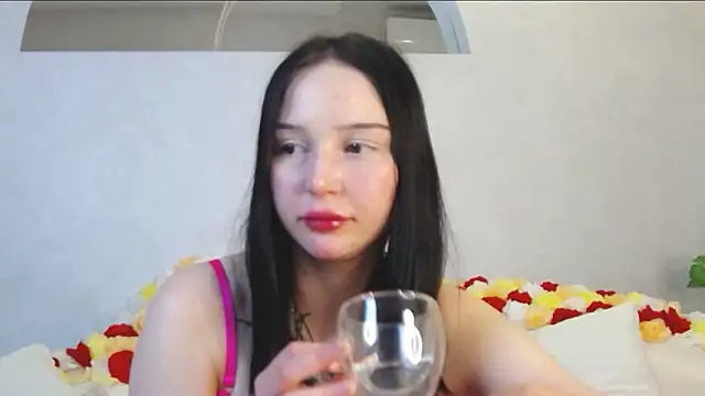 TessaMils: онлайн-секс-чат