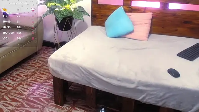 Yeseniaa25_ 라이브 XXX 채팅