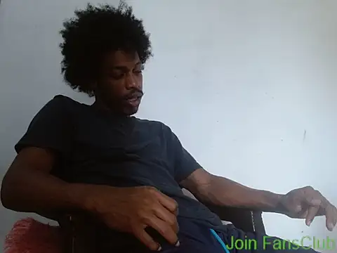 Pokazy przed kamerką – Larry-n-clouds