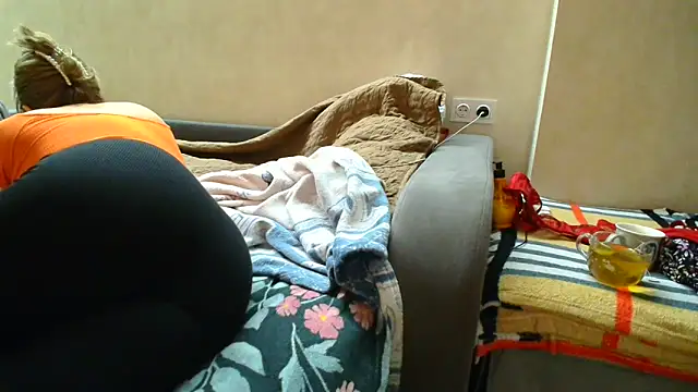 Chat +18 de Brionia ao vivo