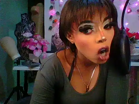 Anaconda2350's Live XXX Chat