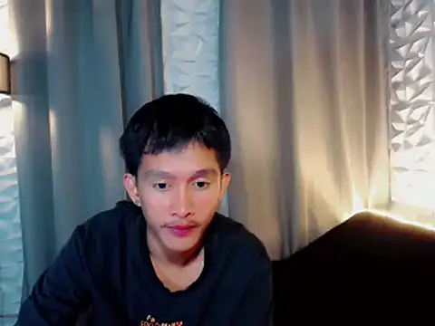 prince_elaijah Adlı Modelin Canlı XXX Sohbeti