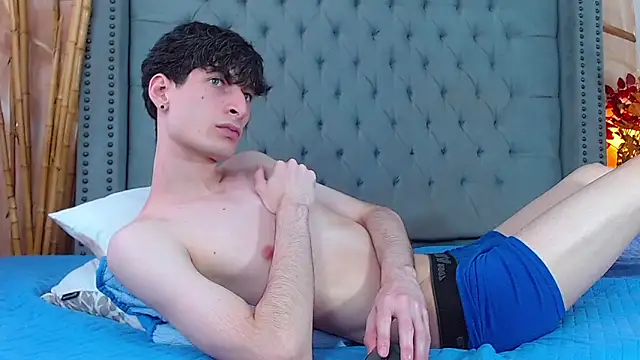 Luke_Carter Adlı Modelin Canlı XXX Sohbeti