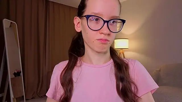 BettyBrowni: απευθείας συνομιλία ΧΧΧ