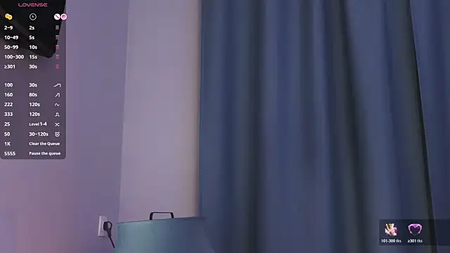 laracroftmansion Chat XXX in diretta