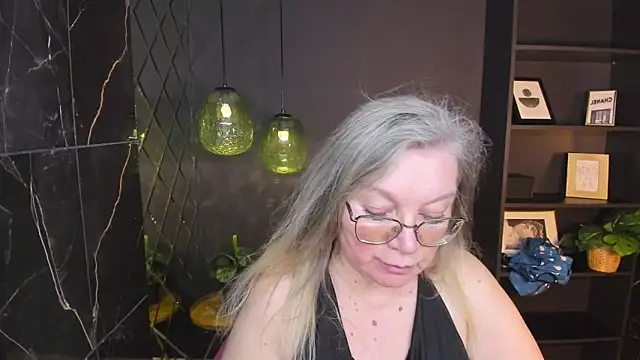 NataliMellow élő XXX-chatje