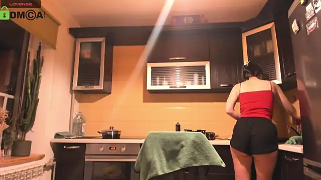 عرض كام _uruniverse