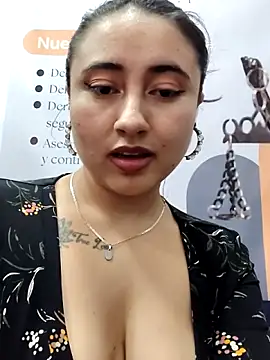 _Sarah-Office1 – Live XXX-chat