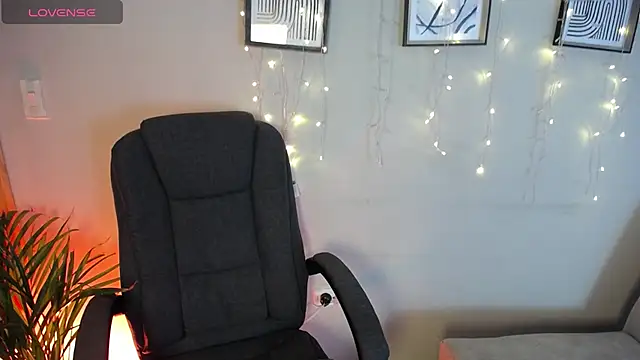 Sweet_Bella_Valery 现场XXX聊天