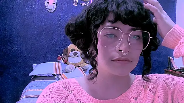 NinaYellow Adlı Modelin Canlı XXX Sohbeti