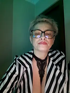 Chat +18 de LunaBlaise ao vivo