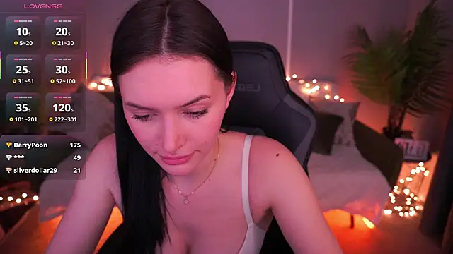 MilaSecrett Live XXX-chat