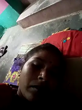 Rakhi_cut Webcam-Show