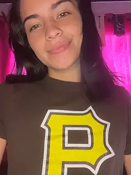 bliinkii_and_luka_ Adlı Modelin Canlı XXX Sohbeti