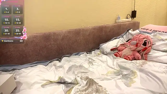 Chat +18 de TracyDenoon ao vivo