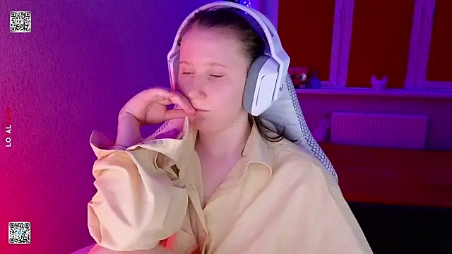 mon_lola Chat XXX in diretta