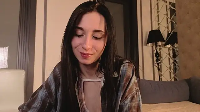 MiguelinaRasmuson Adlı Modelin Canlı XXX Sohbeti