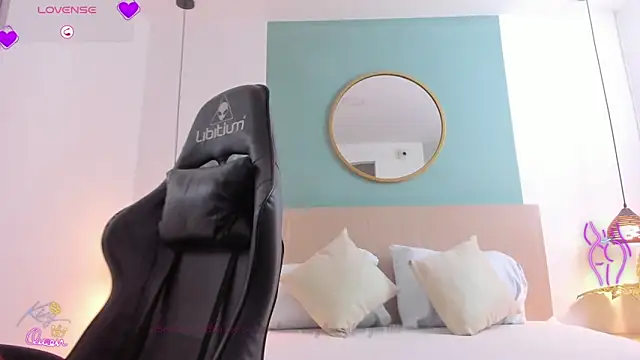 Chatroom XXX en direct de lucy_blue28