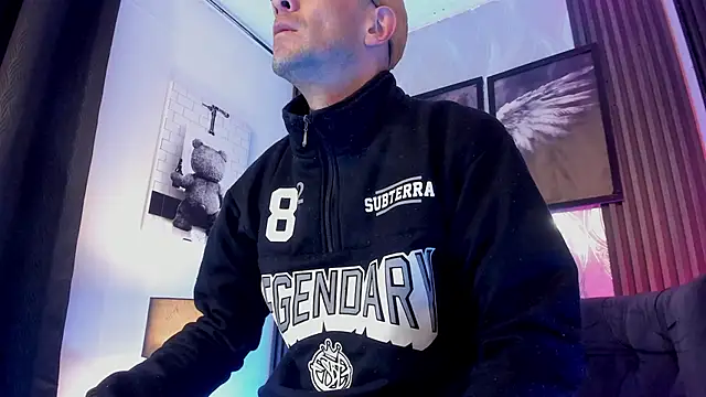 Milanwhite_ 在線直播表演