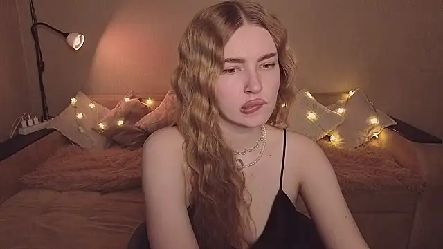 ViolettaLopez 现场XXX聊天