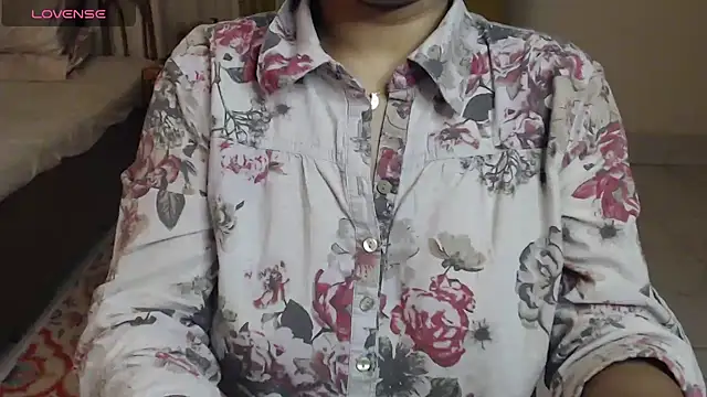 skyyiii: онлайн-секс-чат