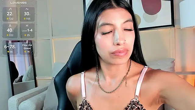 Tiffany_Low – Naživo XXX chat