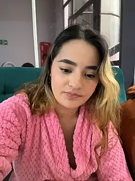 Chatroom XXX en direct de Antonella_Julieta