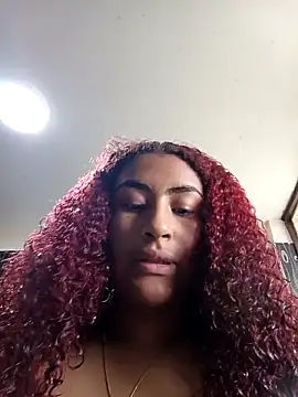 bialindacurly18 即時 XXX 聊天